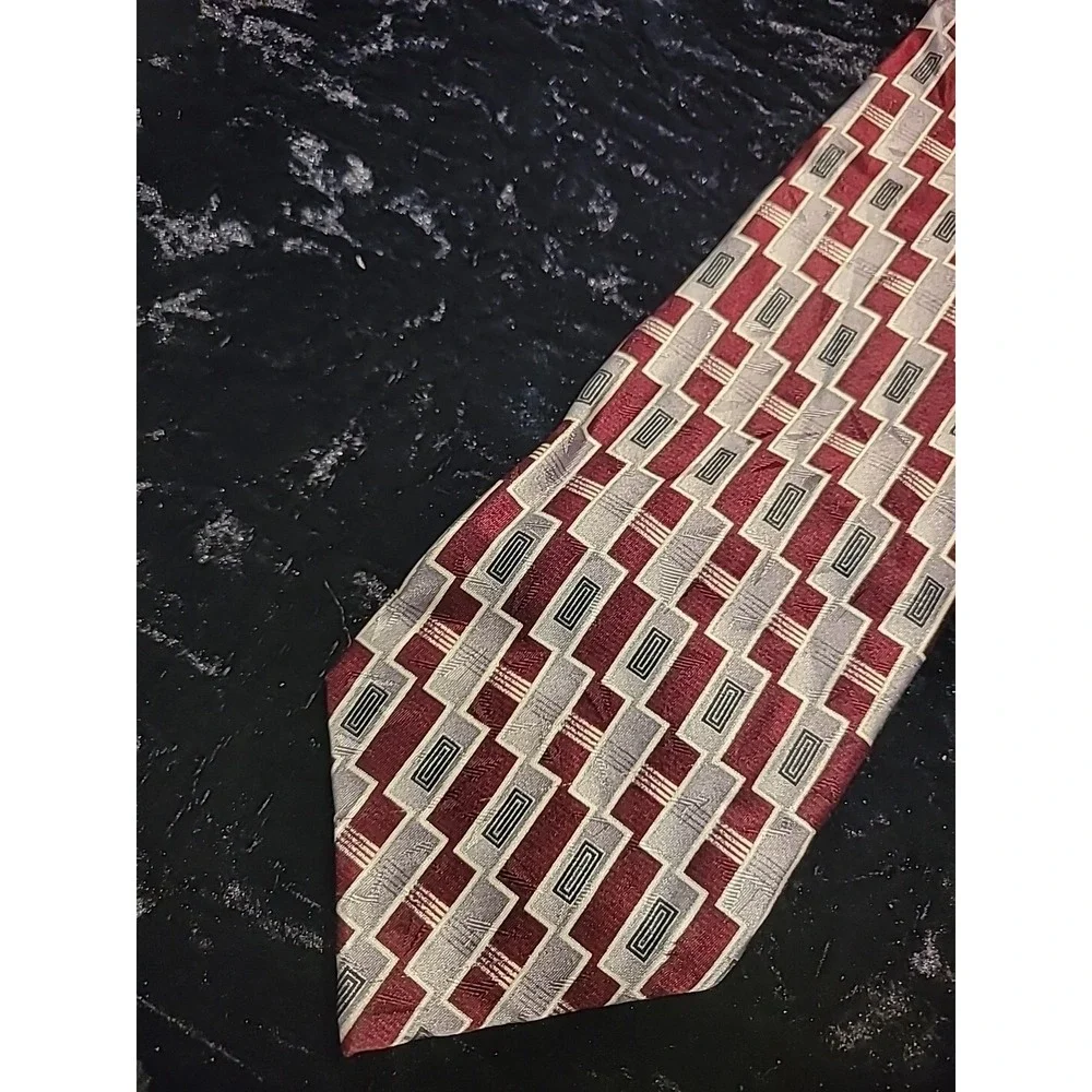 Vintage Pierre Cardin Mens Neck Tie Gray Brown Red Professional Suit
